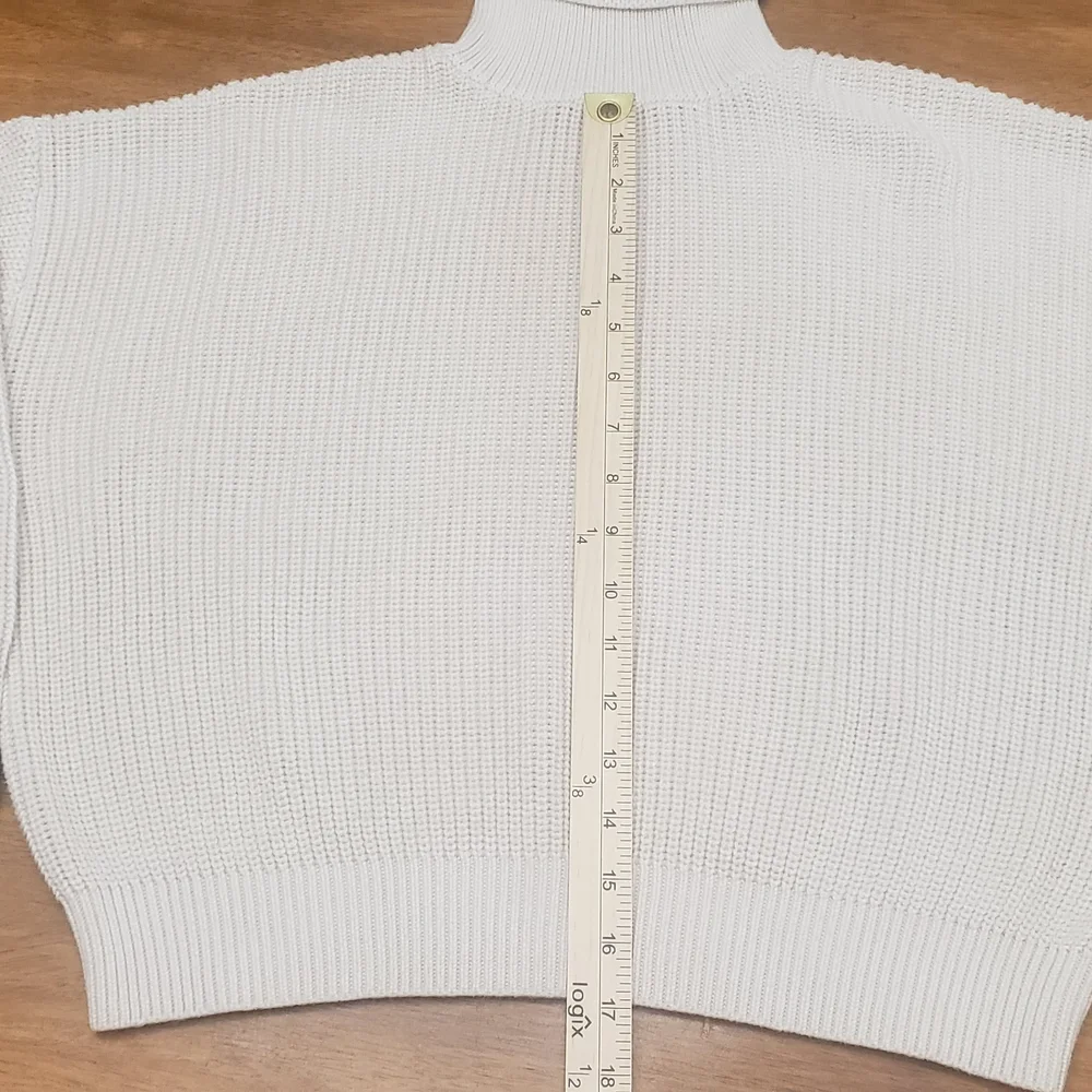 Brandy Melville Cream Turtleneck Cropped Oversized Sweater OS Comfy Slouchy